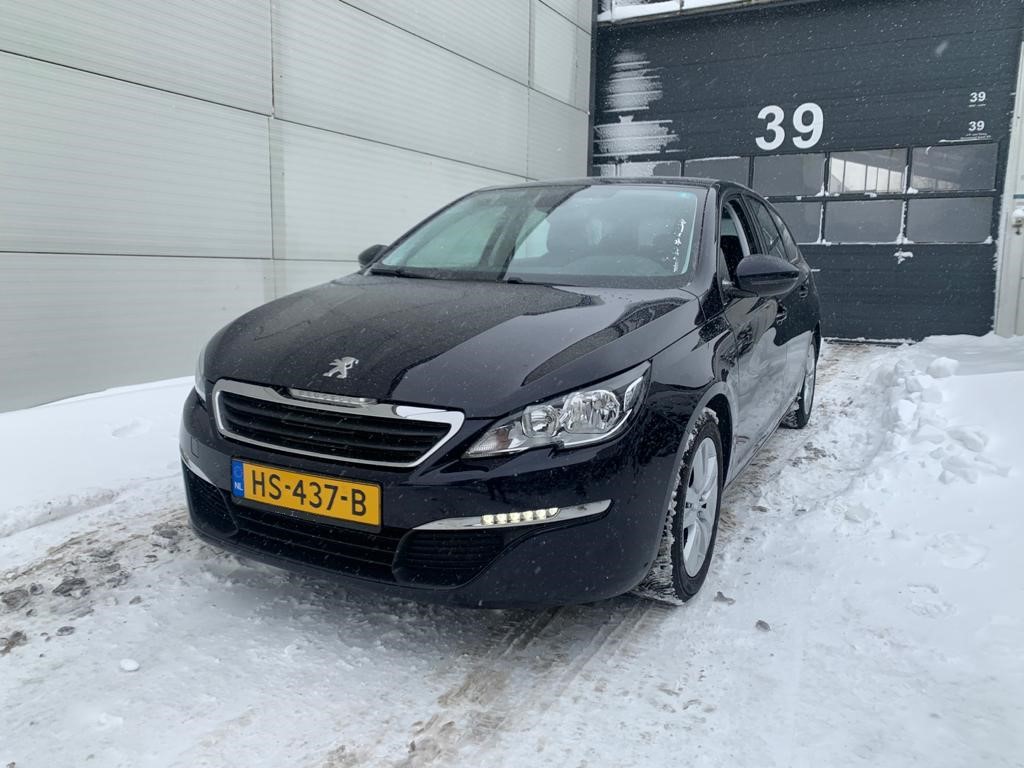 33058946